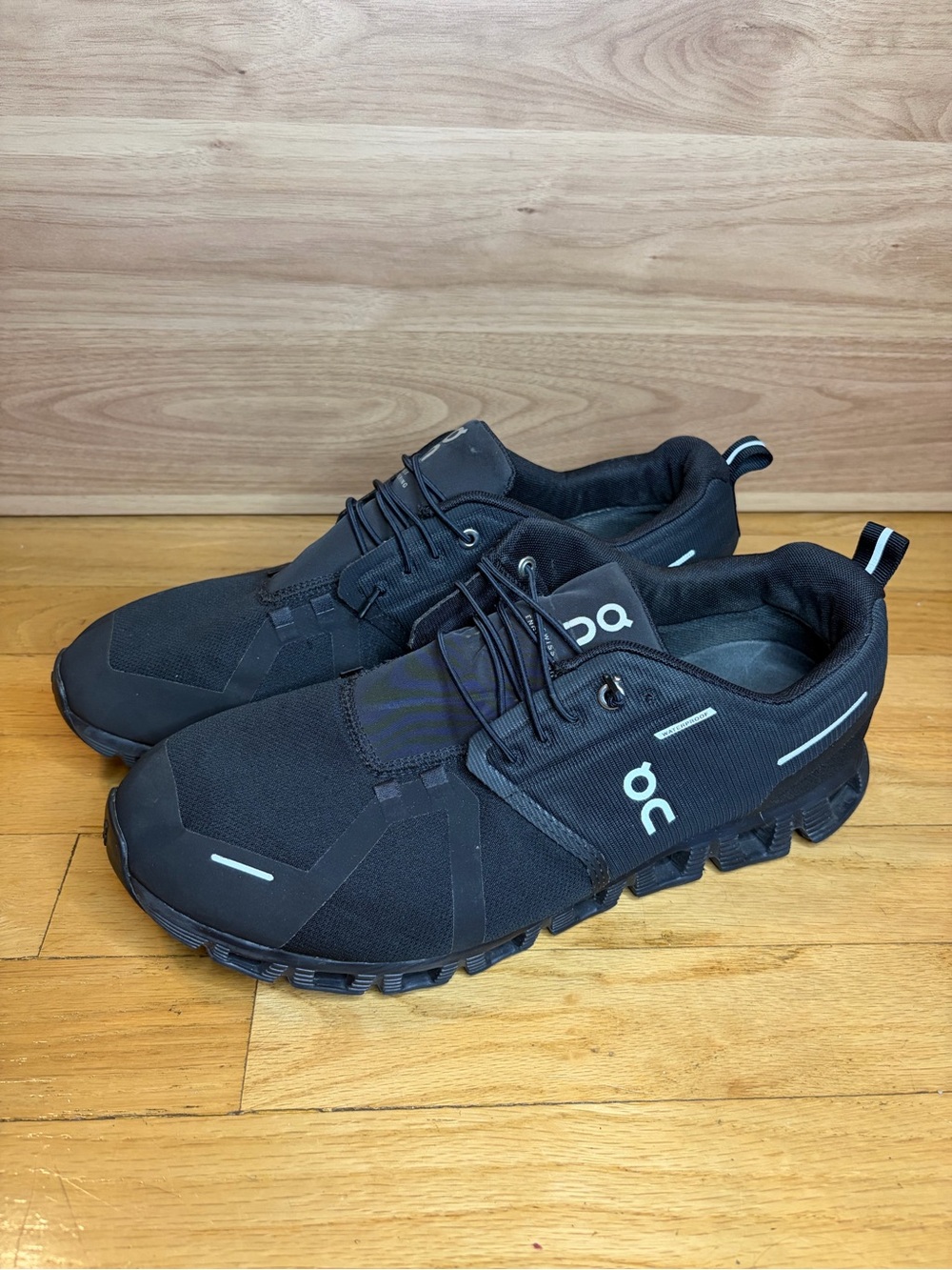 On Running Men's Cloud 5 Waterproof Sneakers in Black - Size 12